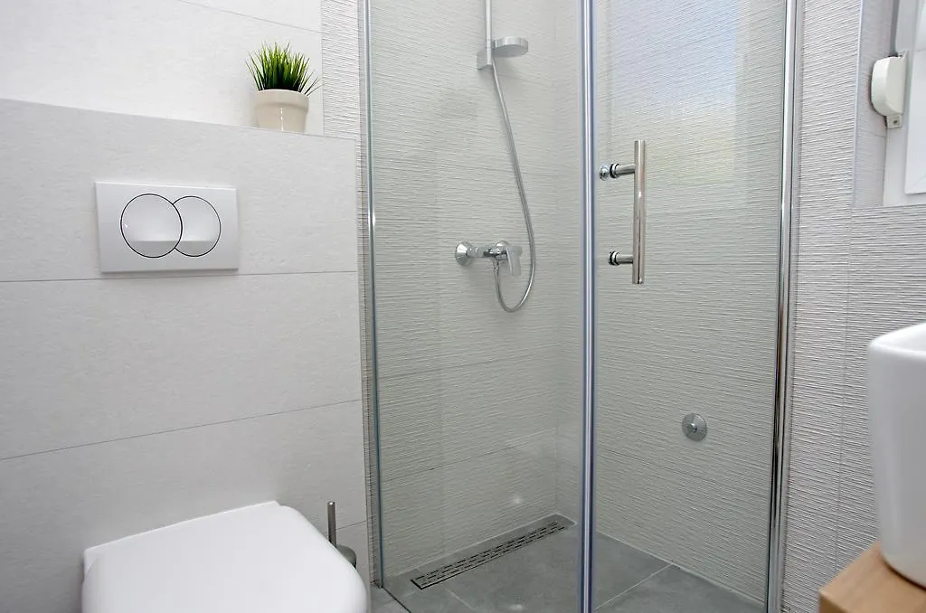 Besker Apartment Trogir 0*,